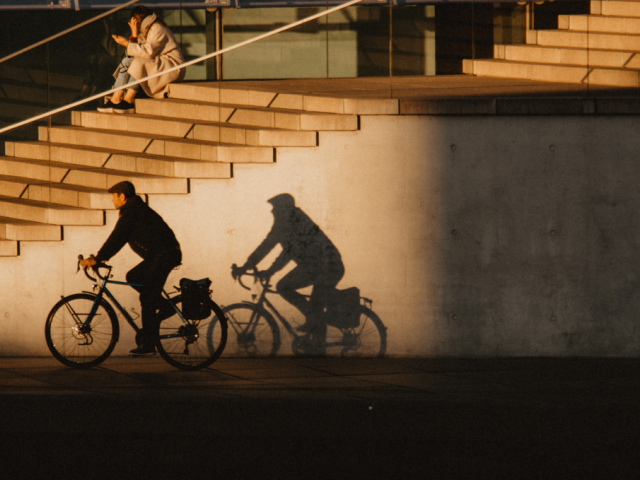 homme à vélo