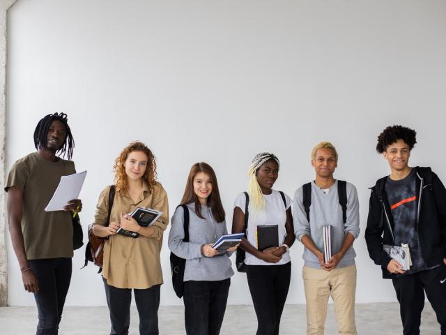 Photo de six jeunes