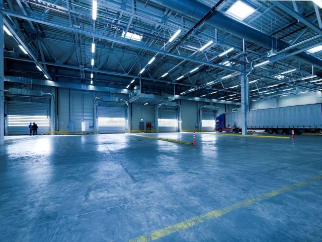 Photo hangar logistique