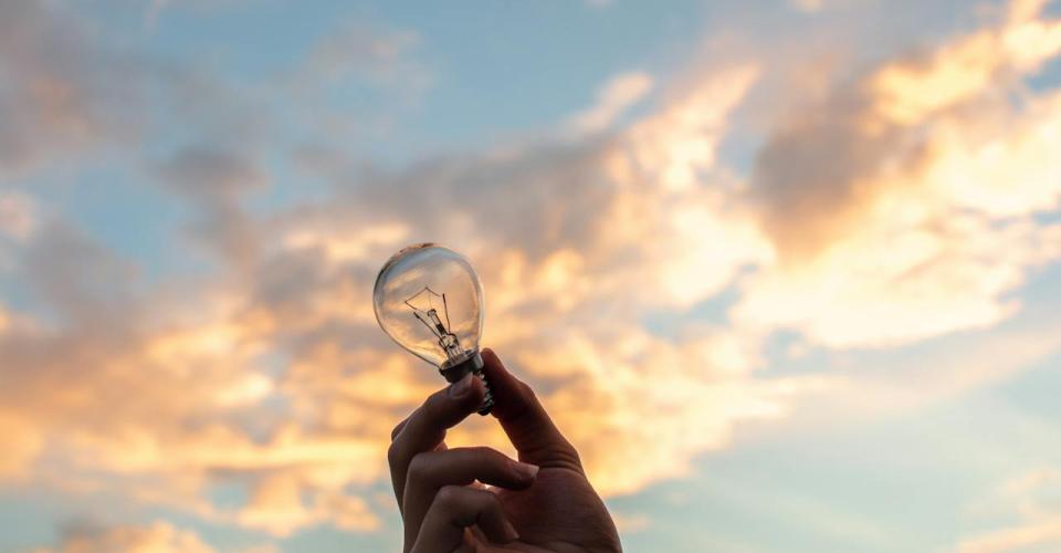 Photo ampoule et ciel